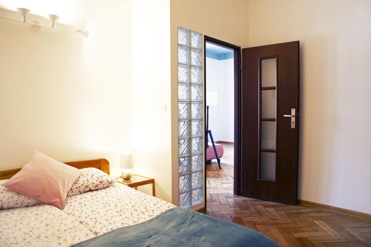 Classic Apartments Pilsudskiego Street Cracovia Esterno foto