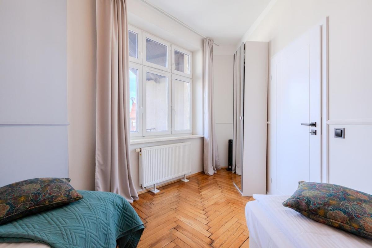 Classic Apartments Pilsudskiego Street Cracovia Esterno foto