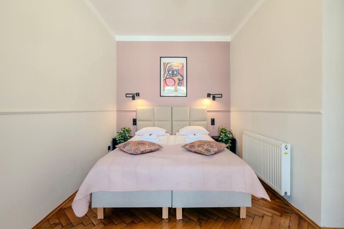 Classic Apartments Pilsudskiego Street Cracovia Esterno foto